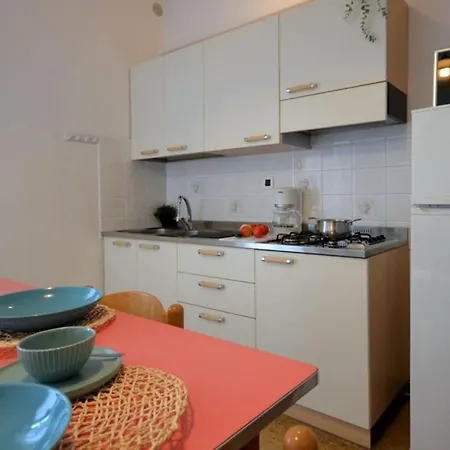 Cozy Near The In Lignano Διαμέρισμα *