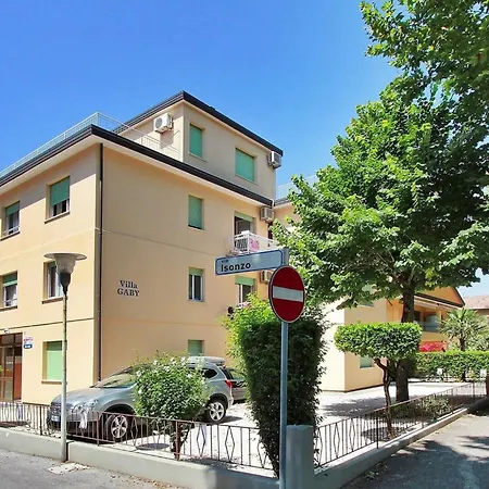 Cozy Near The In Lignano Διαμέρισμα *